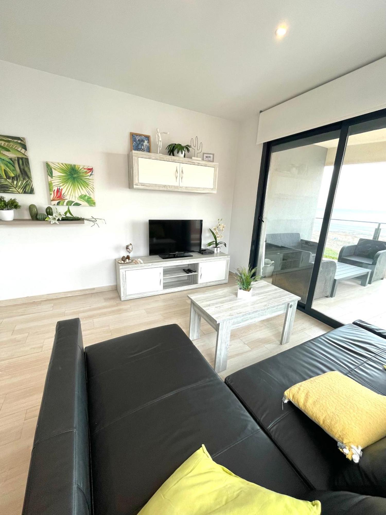 Luxury And Modern Beach Apartment With Sea Views La Mata  Ngoại thất bức ảnh